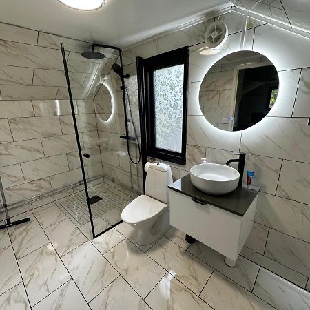 Luxurious Apartment Near Citycenter Borås Buitenkant foto