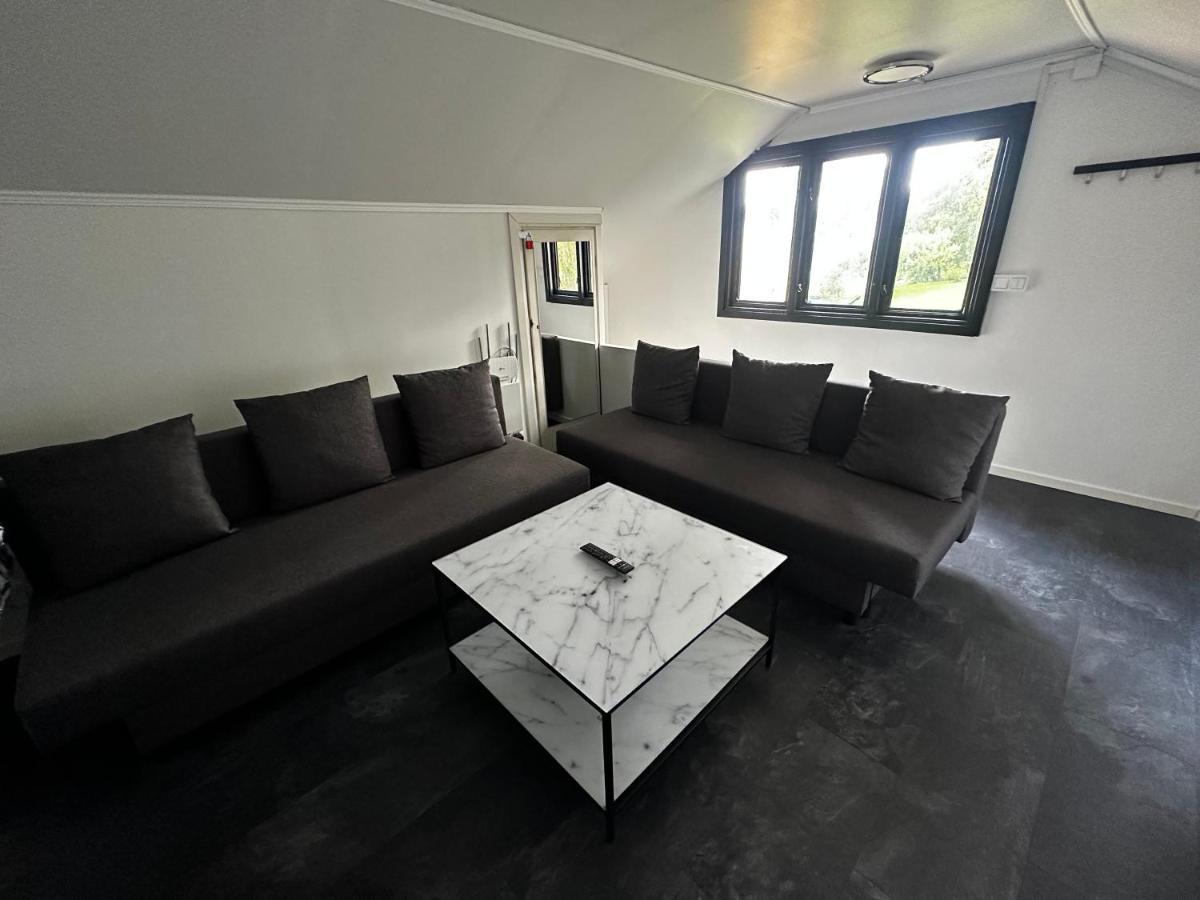 Luxurious Apartment Near Citycenter Borås Buitenkant foto